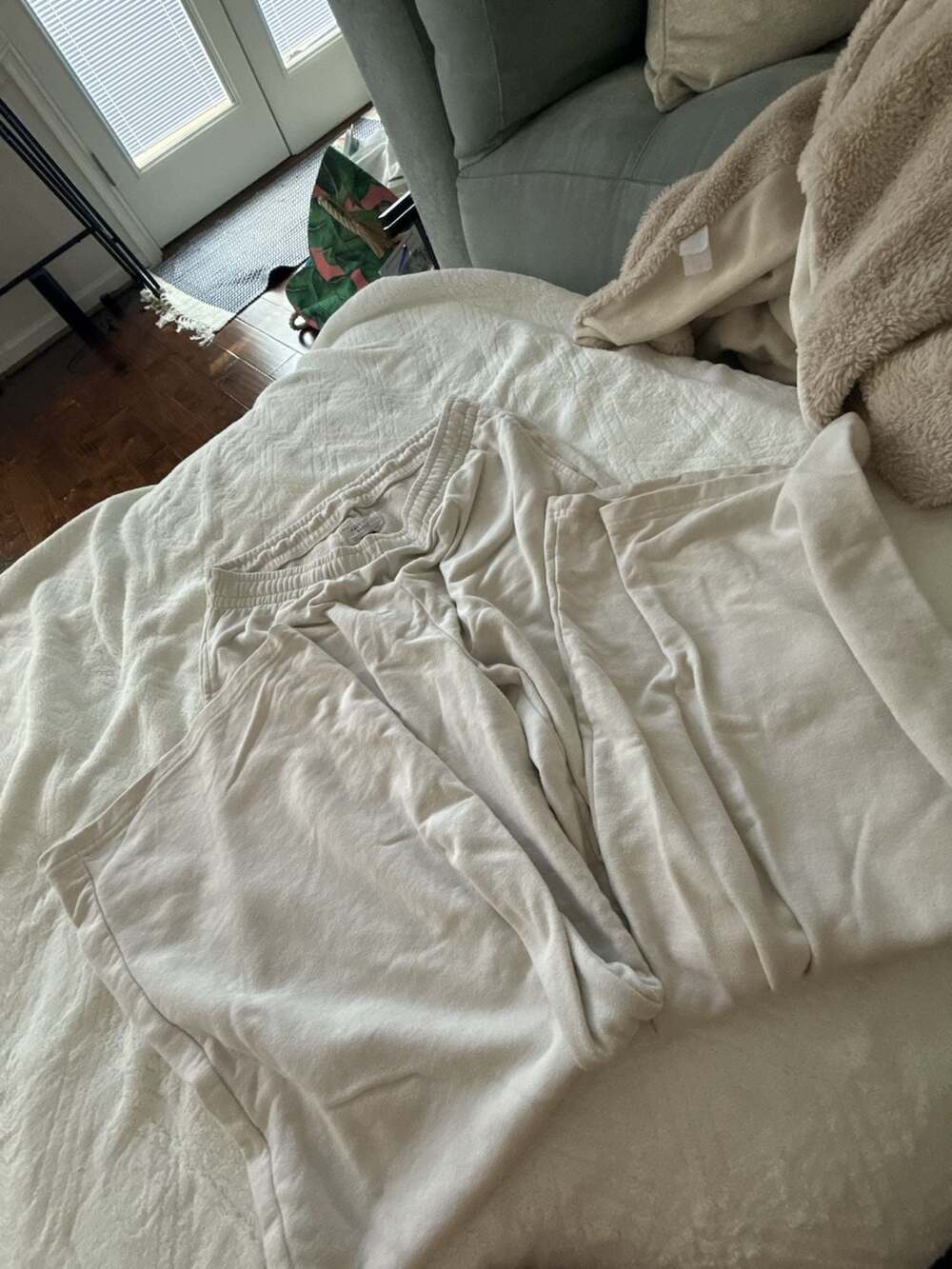 American Eagle Cream White Fleece Jogger Sweatpants